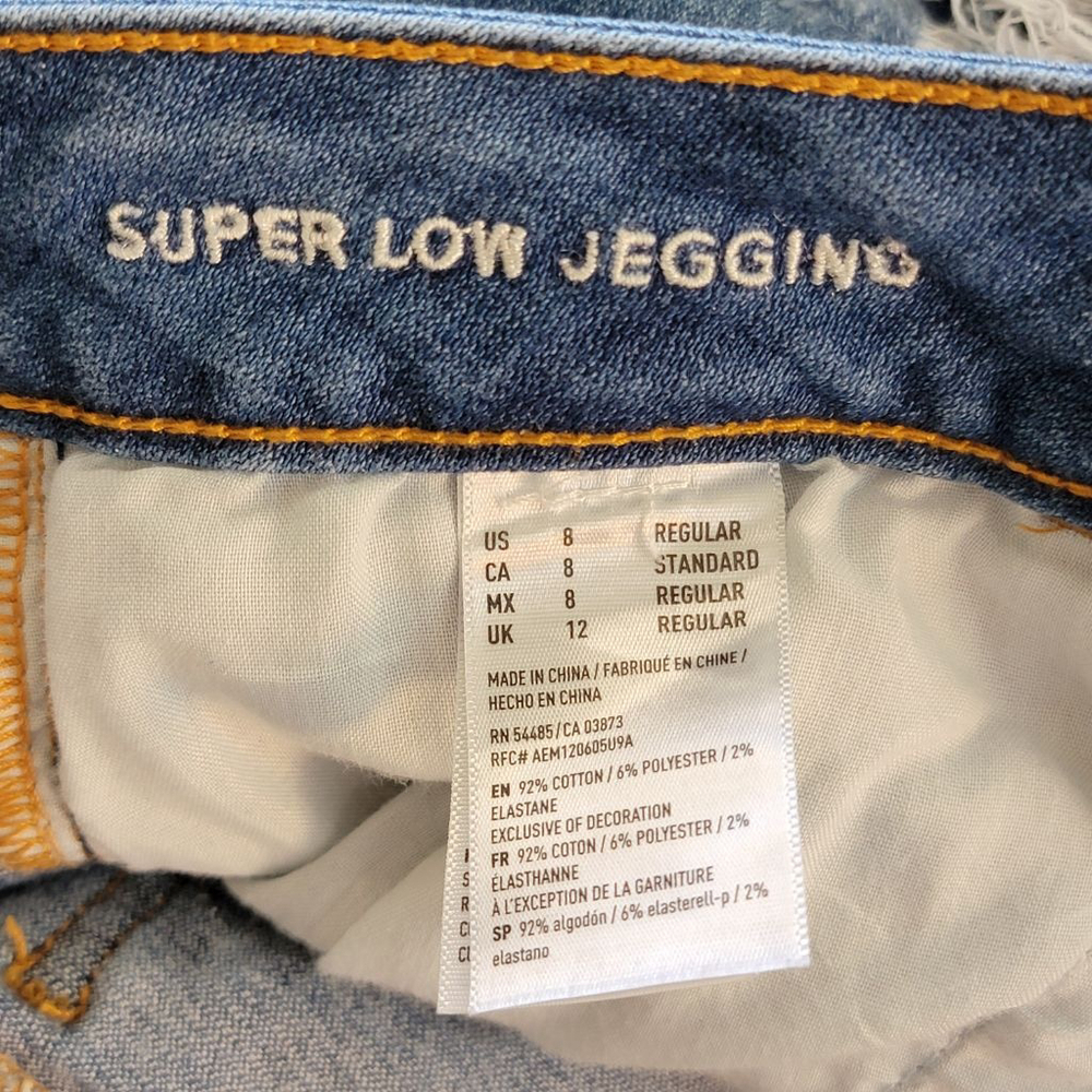 American Eagle Super Low Rise Jegging Distressed Step Hem Skinny AE 8 Jeans - Picture 12 of 14